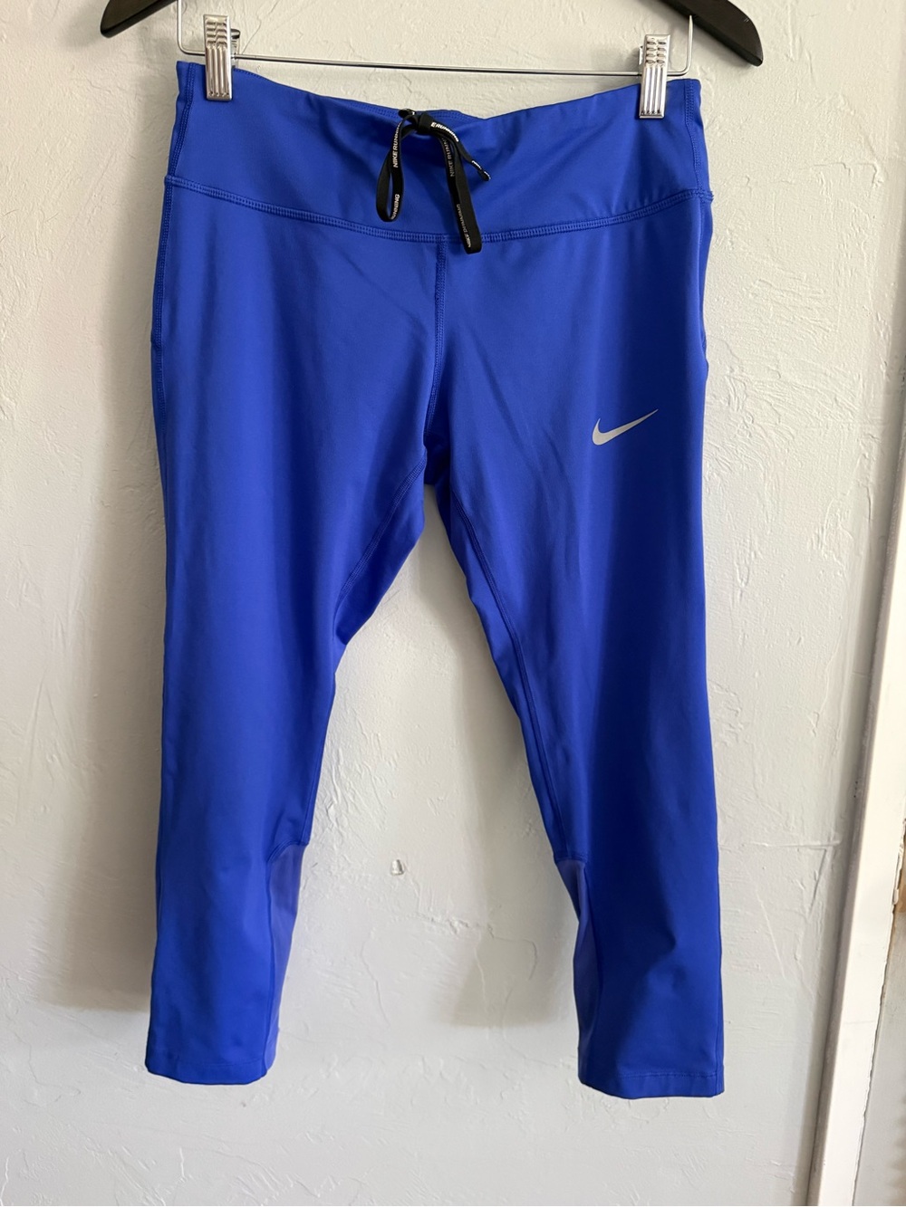 Nike Running Dri-FIT Blue Cropped Leggings Size Medium High Rise Capri